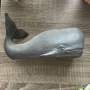 whale statue